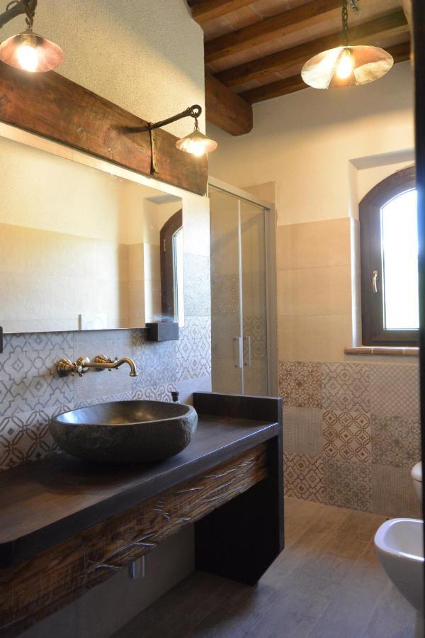 Agriturismo Podere Il Sorbo カンパニャーティコ エクステリア 写真