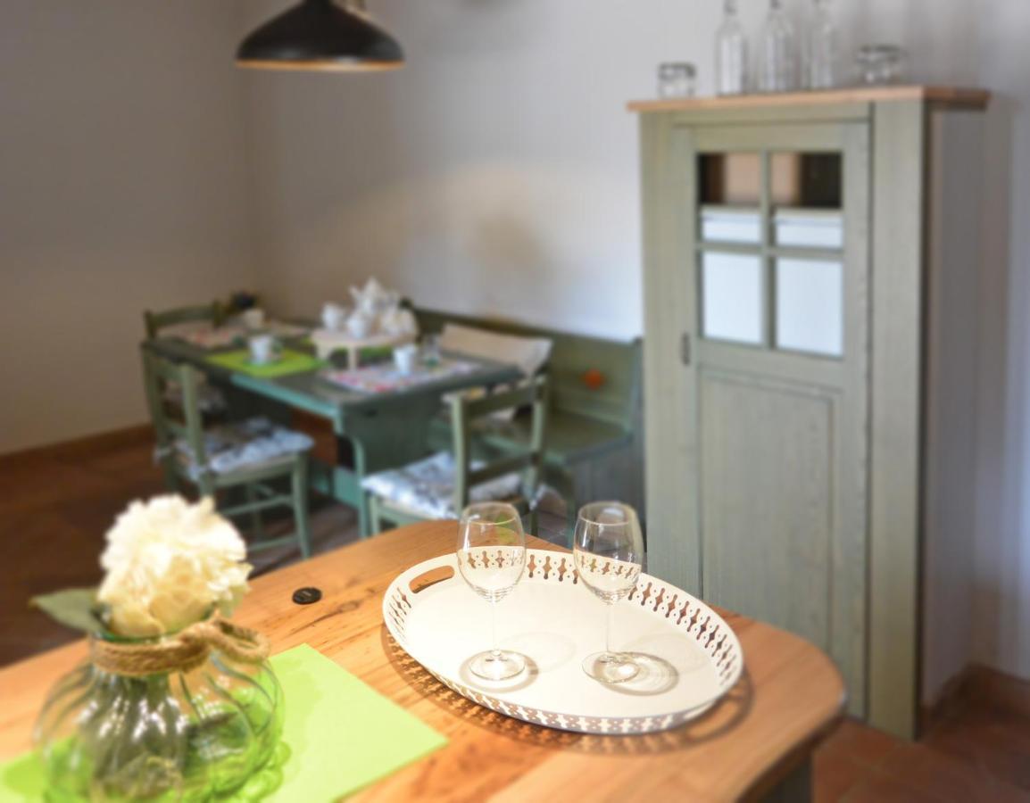 Agriturismo Podere Il Sorbo カンパニャーティコ エクステリア 写真