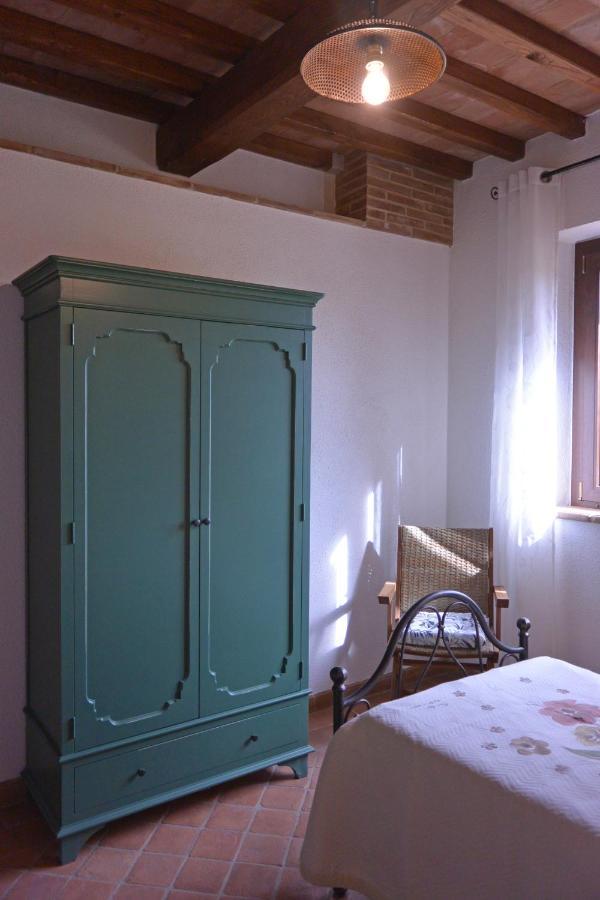 Agriturismo Podere Il Sorbo カンパニャーティコ エクステリア 写真
