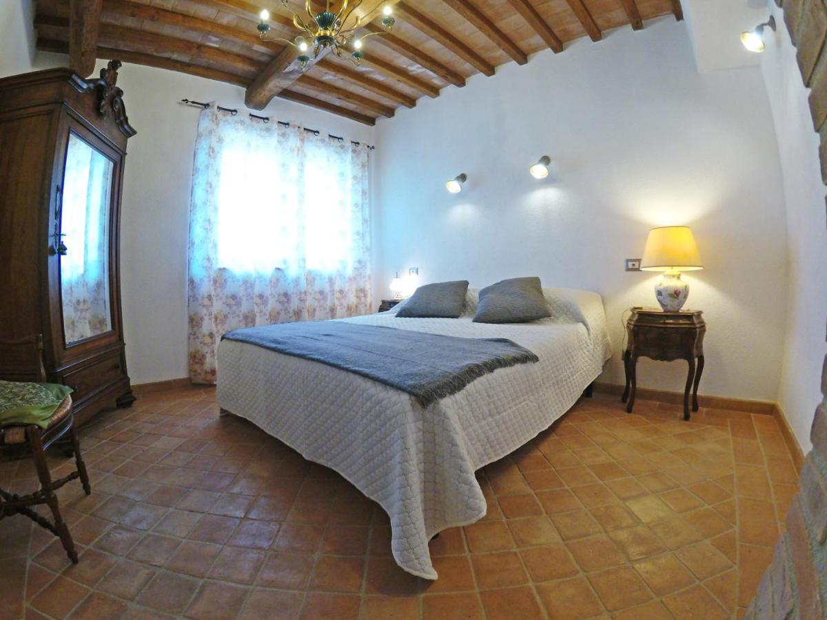 Agriturismo Podere Il Sorbo カンパニャーティコ エクステリア 写真