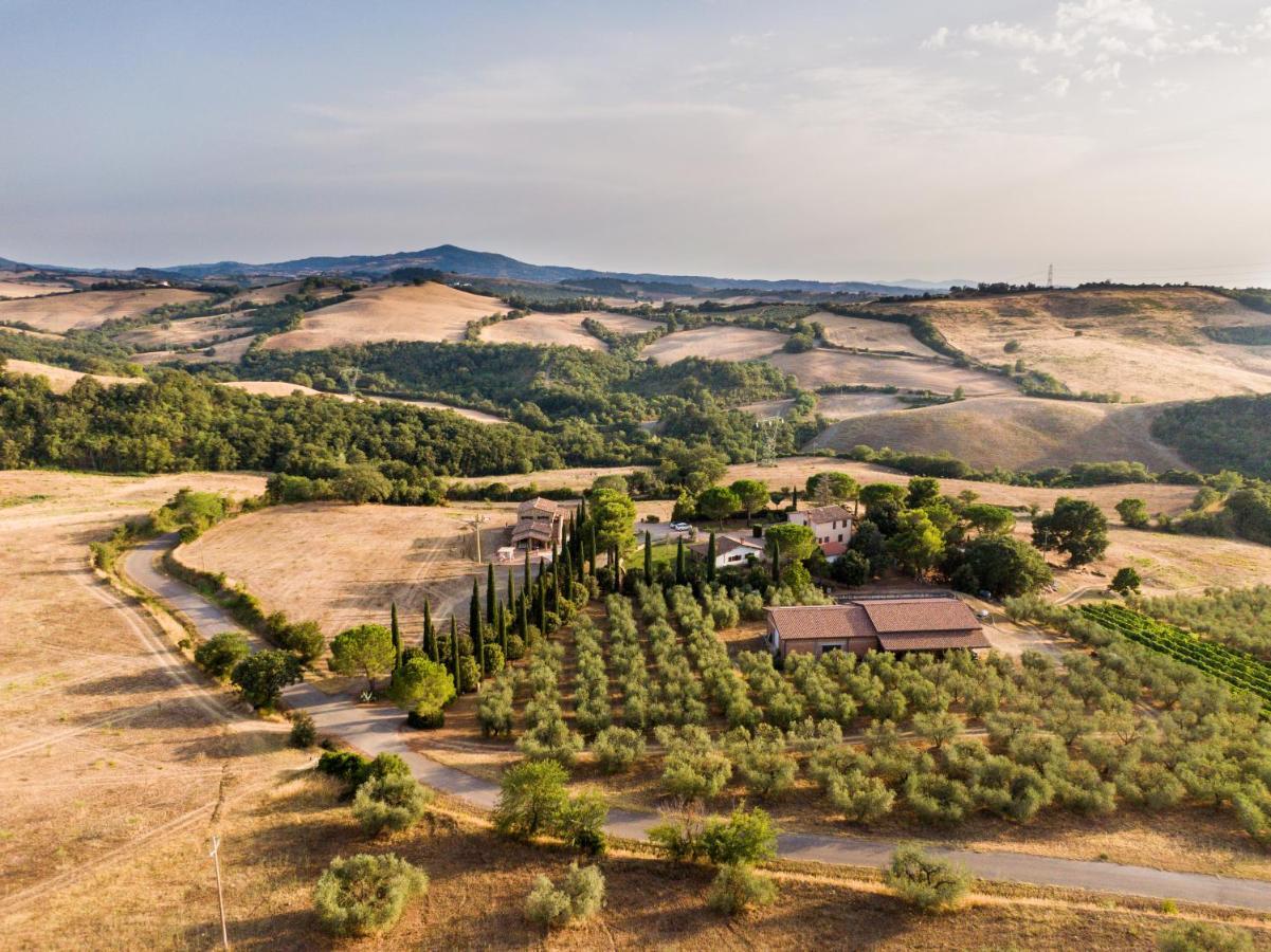 Agriturismo Podere Il Sorbo カンパニャーティコ エクステリア 写真